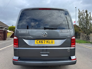 Used Volkswagen Transporter Shuttle 2017 for sale - 76206722: Photo