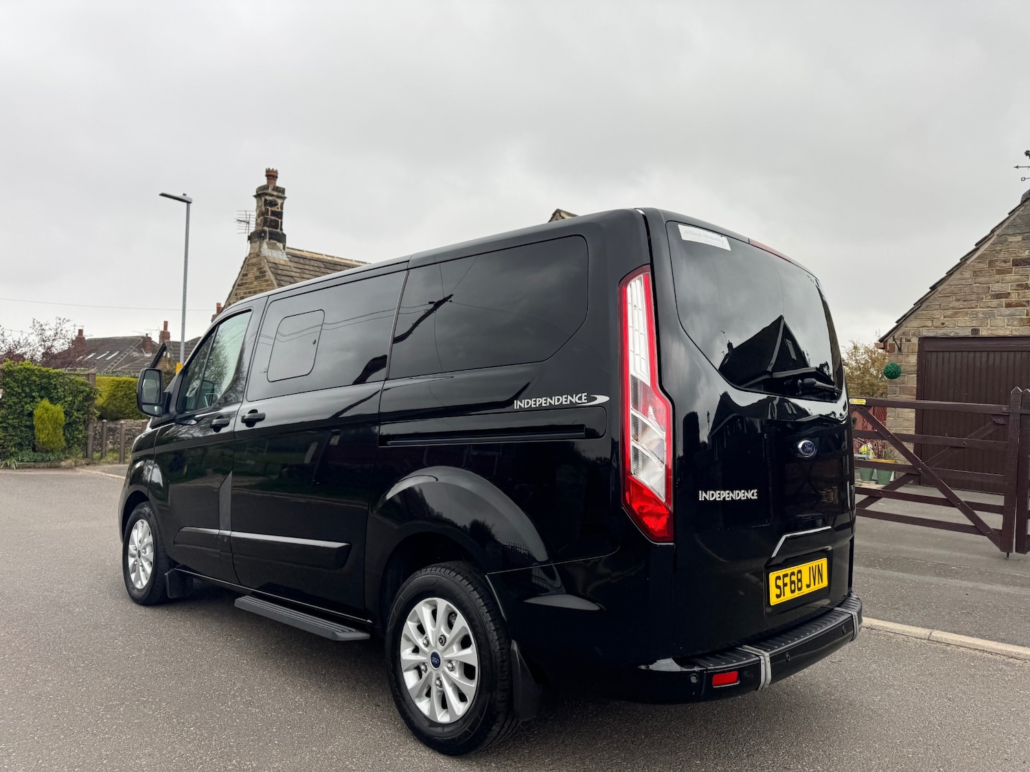 Used Ford Tourneo Custom 2018 for sale - 78182440: Photo 2