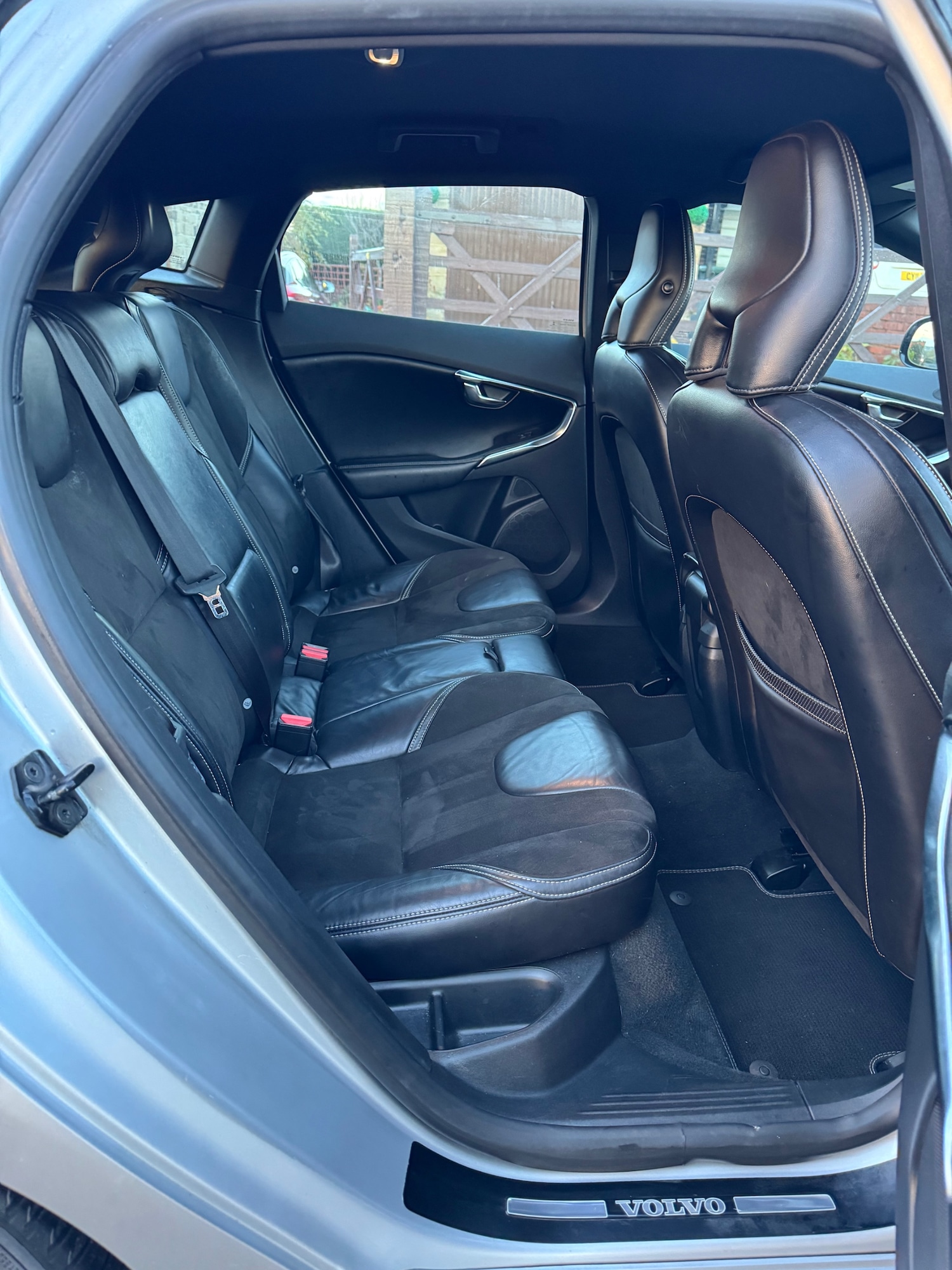 Used Volvo V40 2013 for sale - 76758790: Photo 11