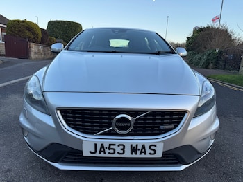 Used Volvo V40 2013 for sale - 76758790: Photo