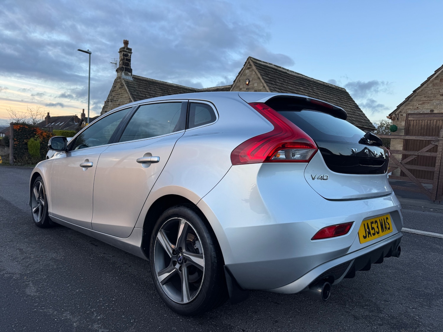 Used Volvo V40 2013 for sale - 76758790: Photo 9
