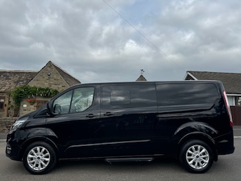 Used Ford Tourneo Custom 2021 for sale - 75422089: Photo