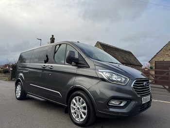 Used Ford Tourneo Custom 2018 for sale - 77903891: Photo