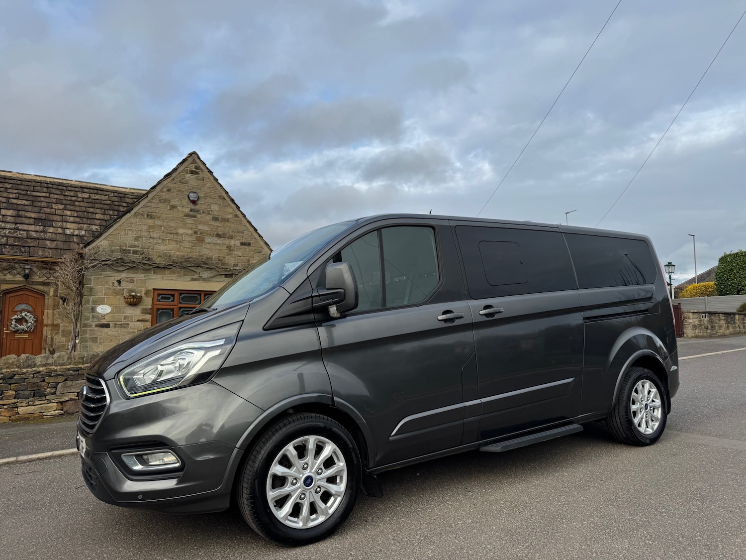 Used Ford Tourneo Custom 2018 for sale - 77903891: Photo 2