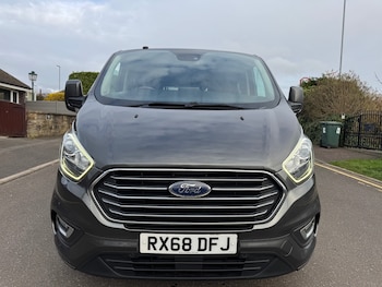 Used Ford Tourneo Custom 2018 for sale - 77903891: Photo