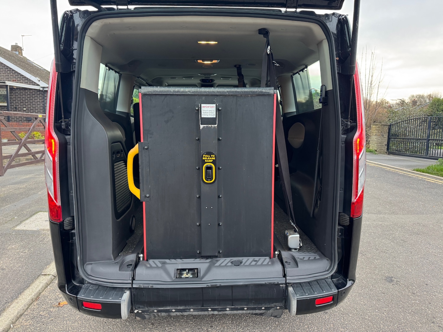 Used Ford Tourneo Custom 2018 for sale - 76611705: Photo 15