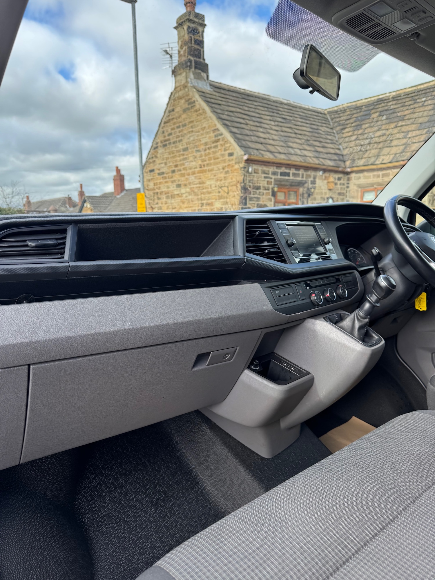 Used Volkswagen Transporter 2020 for sale - 77818536: Photo 11