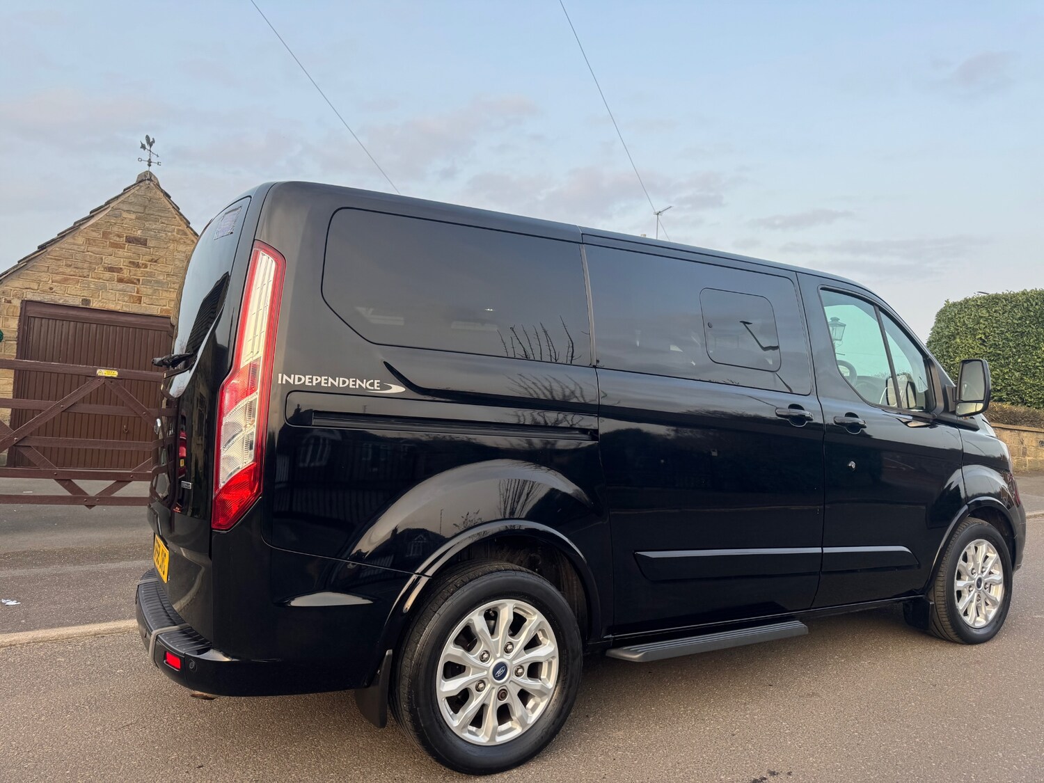 Used Ford Tourneo Custom 2018 for sale - 77763976: Photo 3