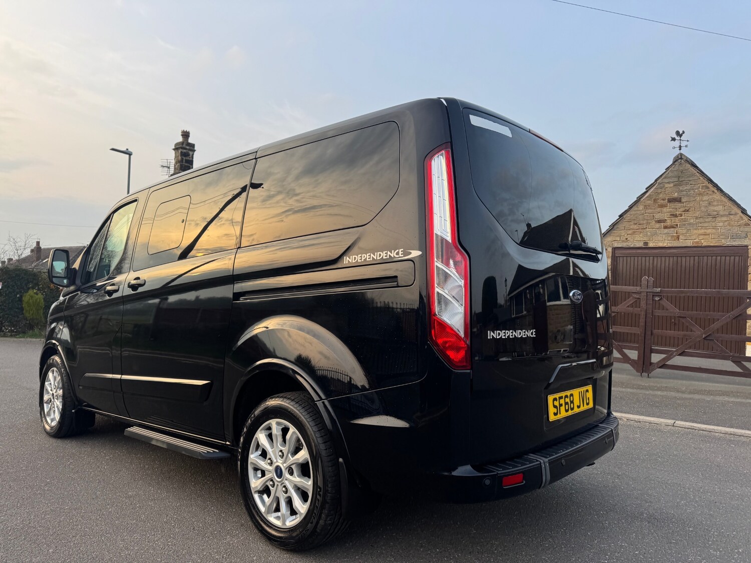 Used Ford Tourneo Custom 2018 for sale - 77763976: Photo 4