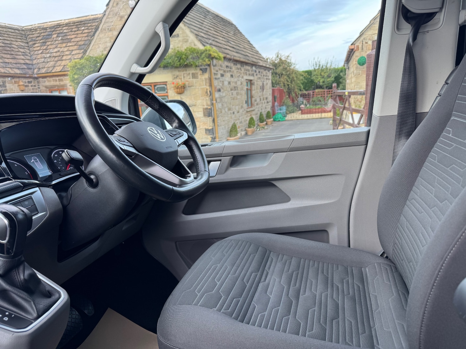 Used Volkswagen Transporter Shuttle 2022 for sale - 76221906: Photo 10