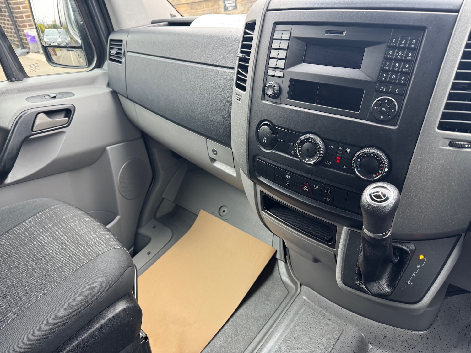 Used Mercedes-Benz Sprinter 2017 for sale - 77989379: Photo 10