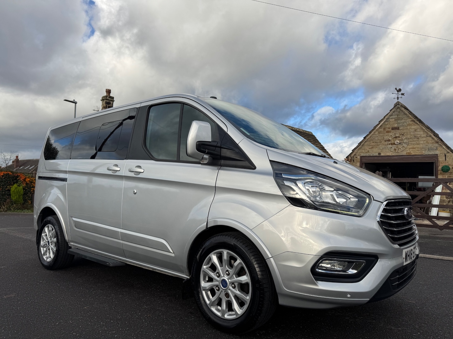 Used Ford Tourneo Custom 2018 for sale - 76588773: Photo 1