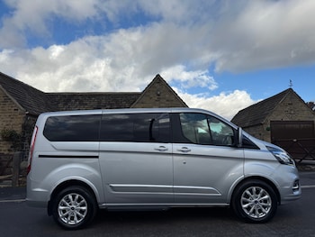 Used Ford Tourneo Custom 2018 for sale - 76588773: Photo