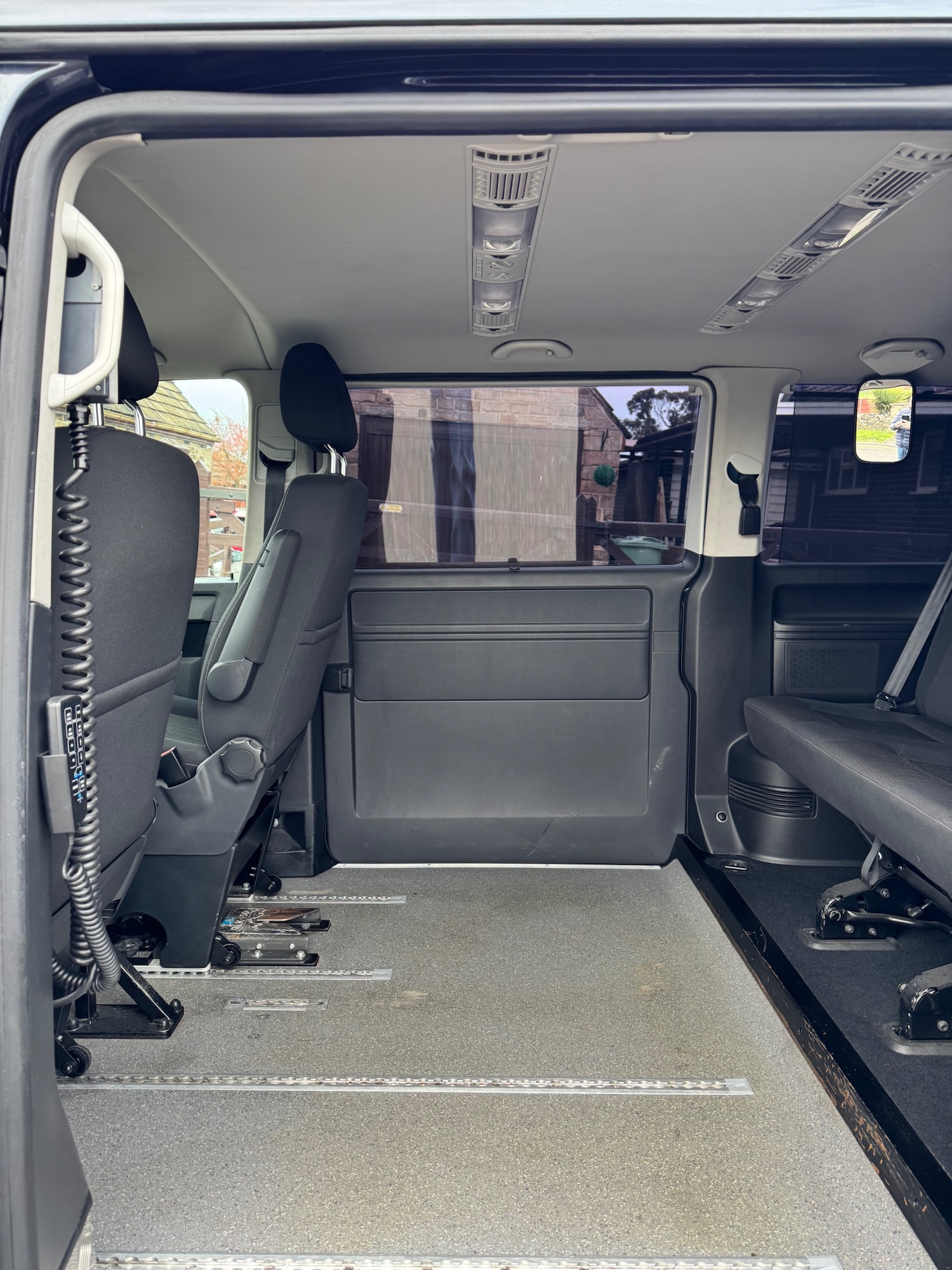 Used Volkswagen Transporter Shuttle 2017 for sale - 78031917: Photo 9