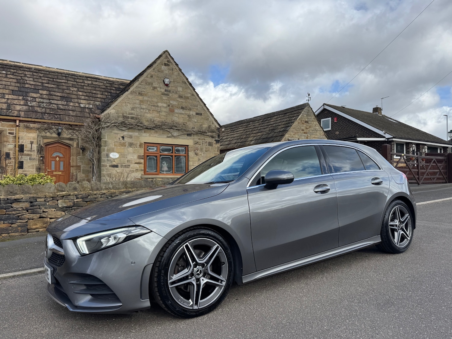 Used Mercedes-Benz A-Class 2019 for sale - 77640958: Photo 2