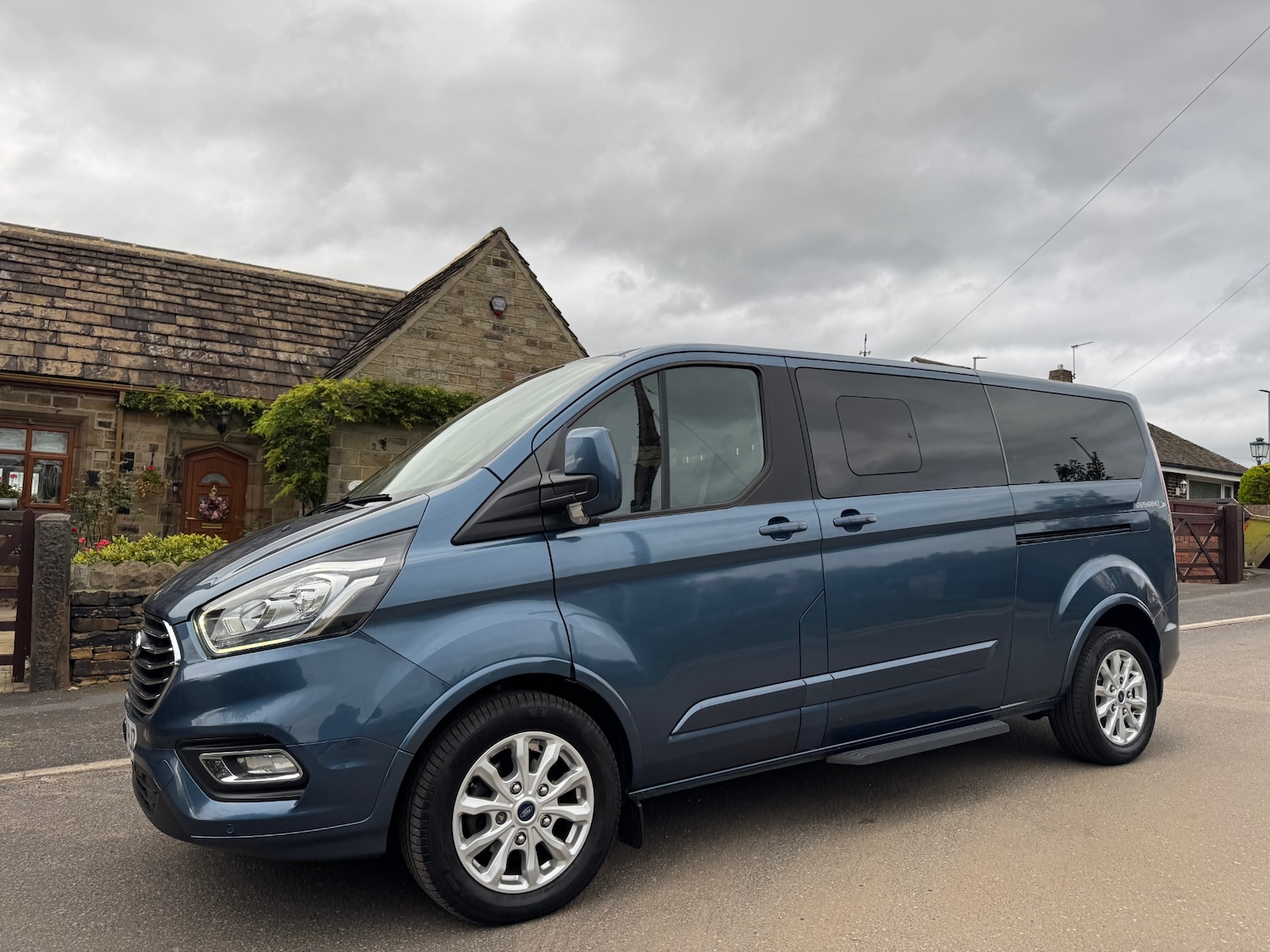 Used Ford Tourneo Custom 2018 for sale - 76197911: Photo 2