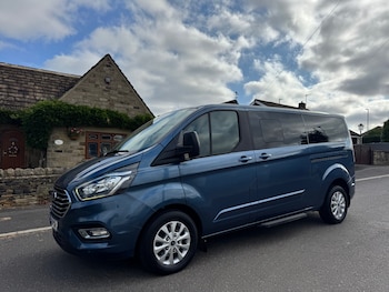 Used Ford Tourneo Custom 2019 for sale - 79218091: Photo