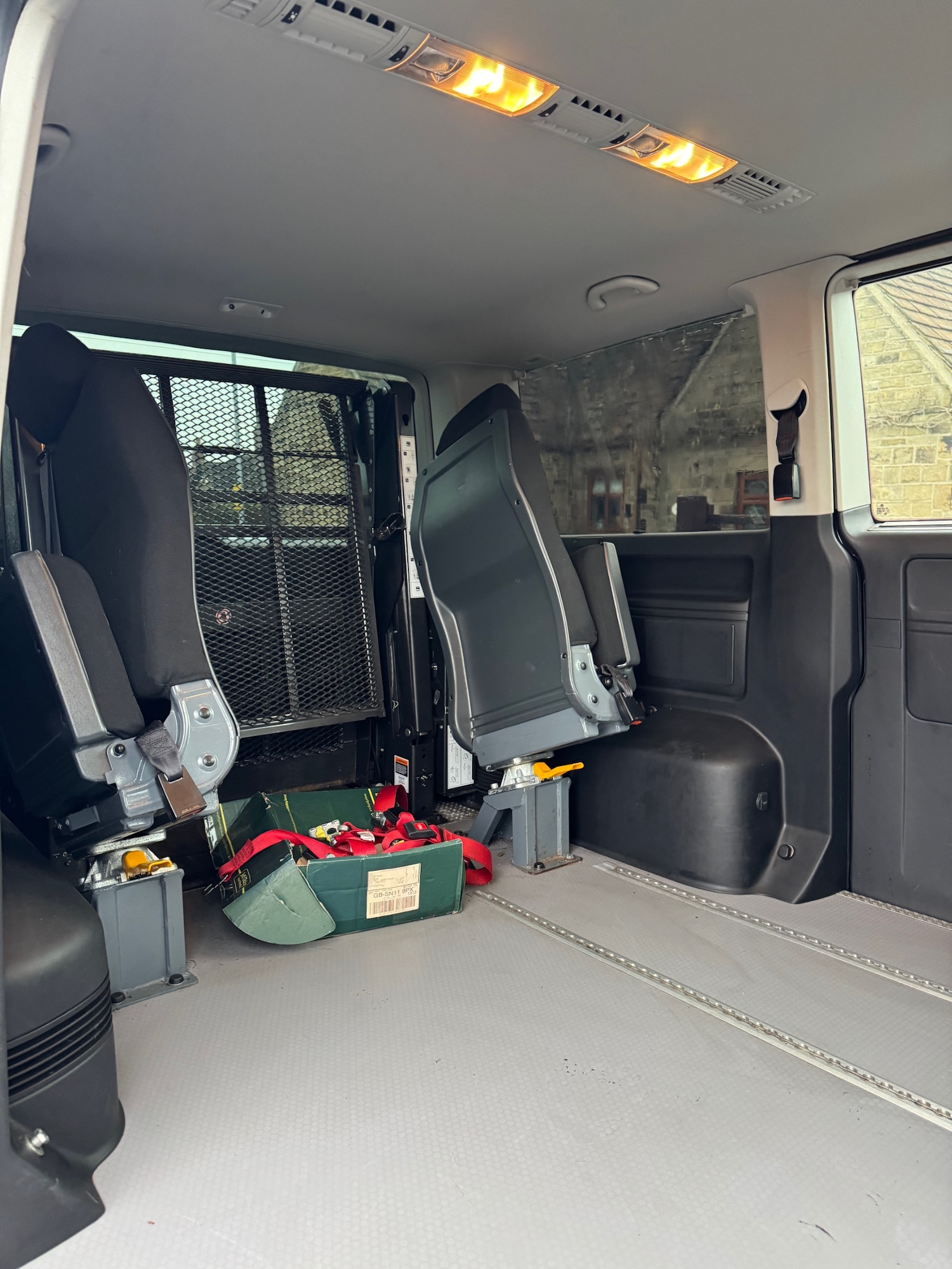 Used Volkswagen Transporter Shuttle 2018 for sale - 77025568: Photo 12