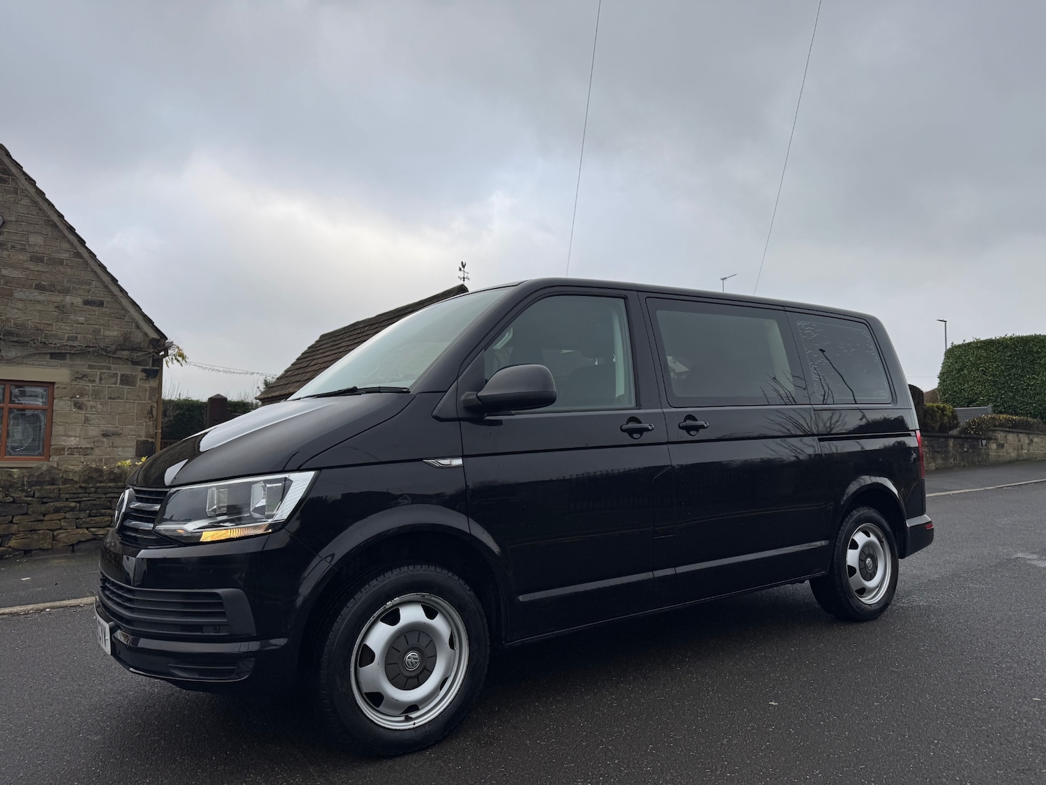Used Volkswagen Transporter Shuttle 2018 for sale - 77025568: Photo 2
