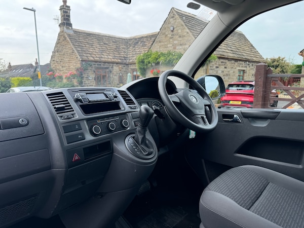 Used Volkswagen Transporter Shuttle 2015 for sale - 75358522: Photo 15