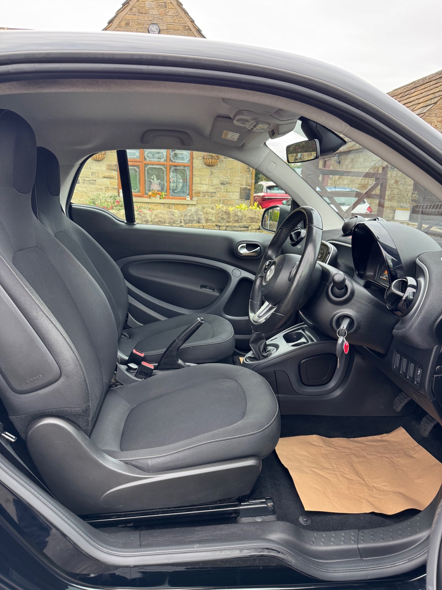 Used smart fortwo 2018 for sale - 76482677: Photo 9