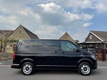 Used Volkswagen Transporter Shuttle 2019 for sale - 78457429: Photo