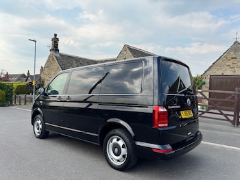 Used Volkswagen Transporter Shuttle 2019 for sale - 78457429: Photo