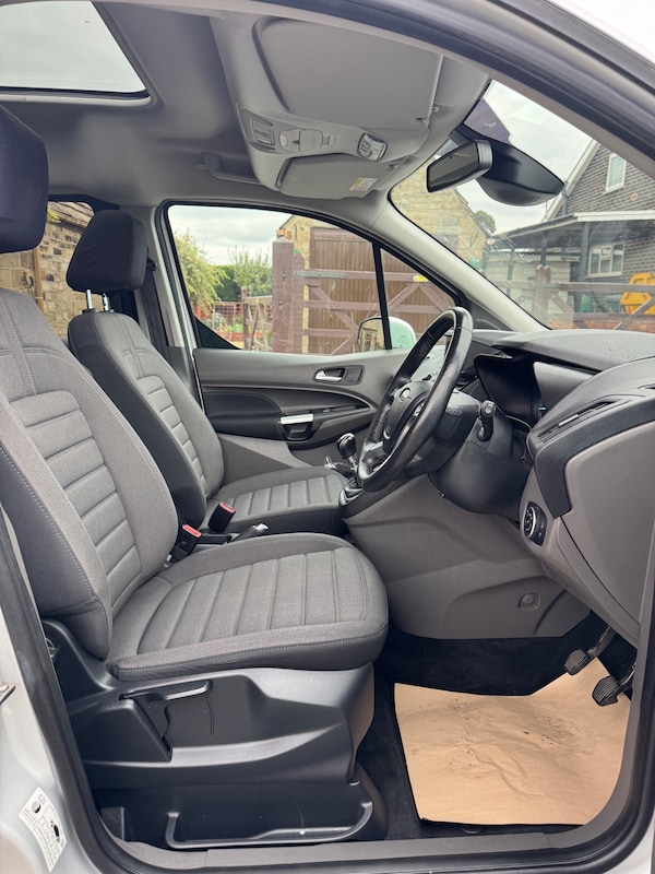 Used Ford Grand Tourneo Connect 2020 for sale - 76079951: Photo 11