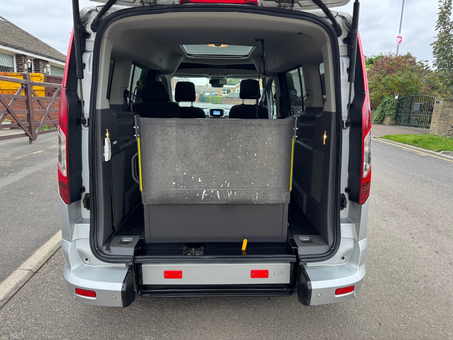 Used Ford Grand Tourneo Connect 2020 for sale - 76079951: Photo 15