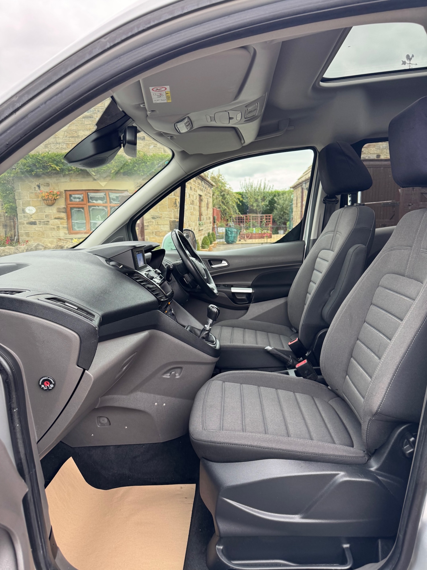 Used Ford Grand Tourneo Connect 2020 for sale - 76079951: Photo 9