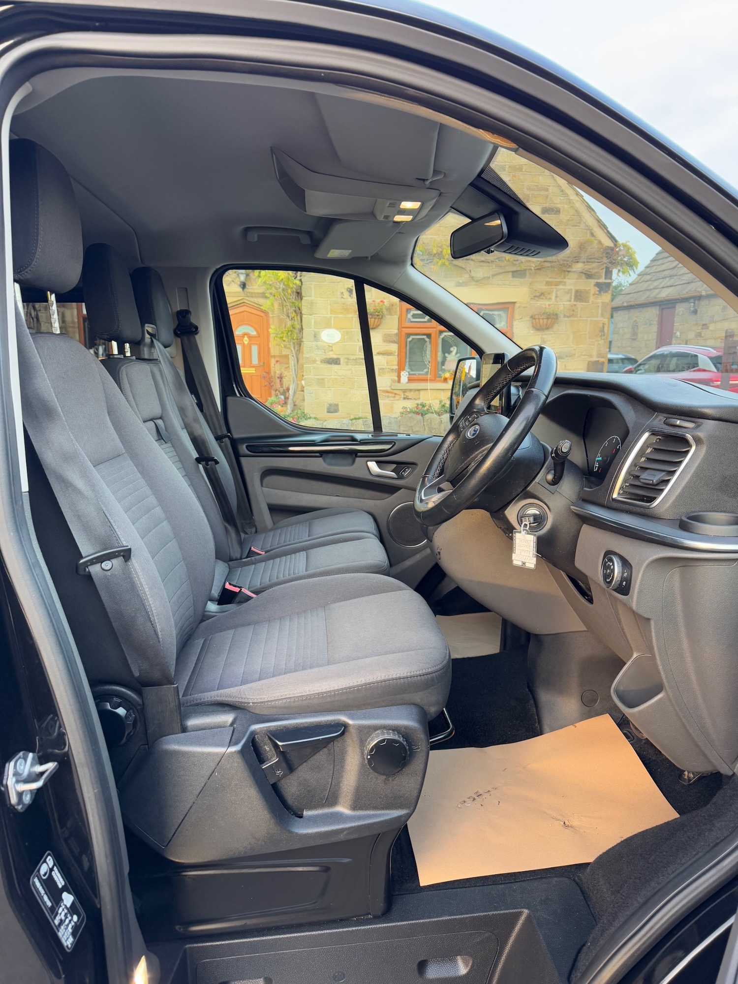 Used Ford Tourneo Custom 2019 for sale - 76653147: Photo 11