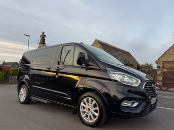 Used Ford Tourneo Custom 2019 for sale - 76653147: Photo