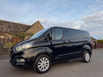 Used Ford Tourneo Custom 2019 for sale - 76653147: Photo