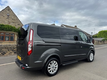 Used Ford Tourneo Custom 2019 for sale - 78825999: Photo