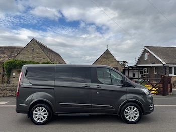 Used Ford Tourneo Custom 2019 for sale - 78825999: Photo