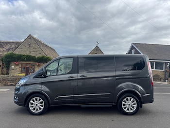 Used Ford Tourneo Custom 2018 for sale - 79400574: Photo