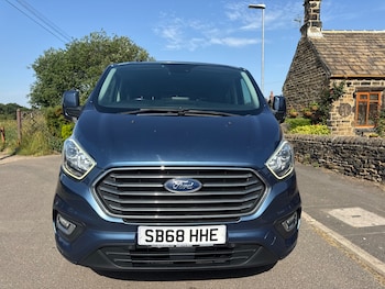 Used Ford Tourneo Custom 2018 for sale - 79011028: Photo