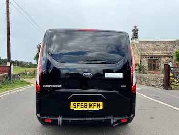 Used Ford Tourneo Custom 2018 for sale - 75488803: Photo