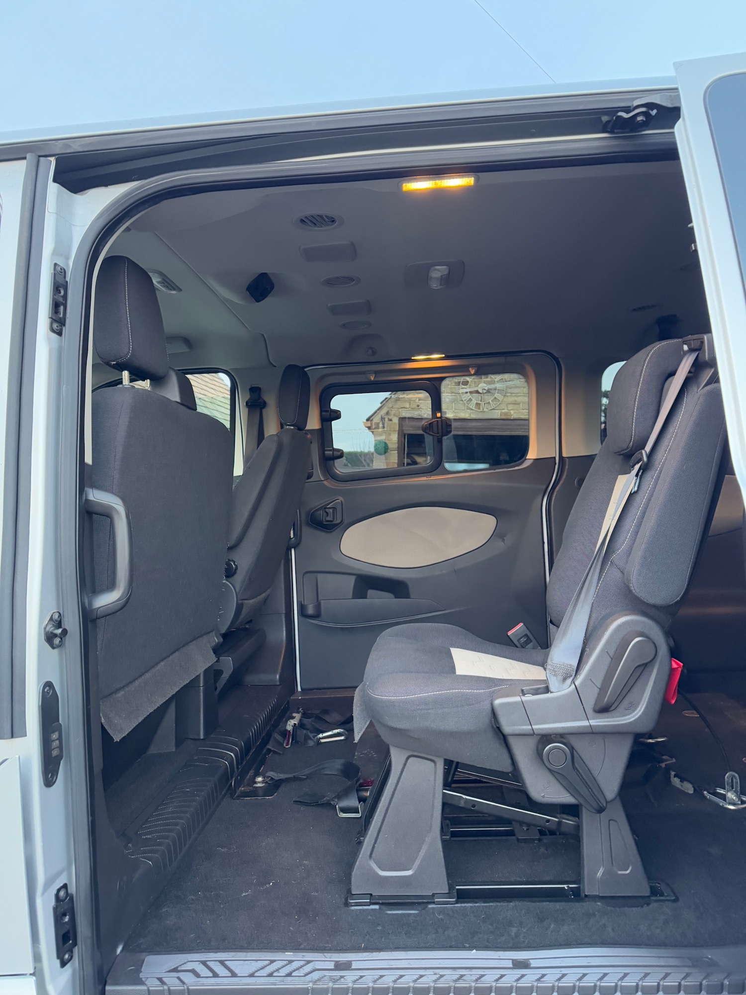 Used Ford Tourneo Custom 2018 for sale - 76653728: Photo 11