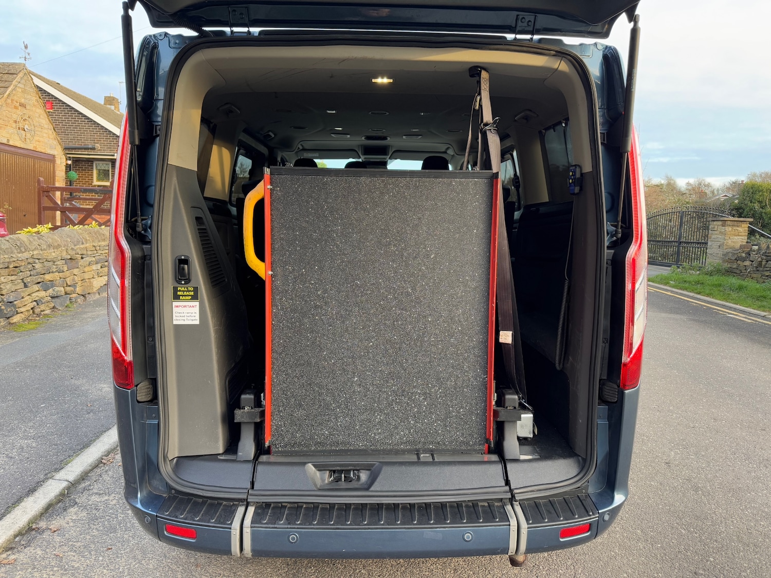 Used Ford Transit Custom 2018 for sale - 76652937: Photo 14