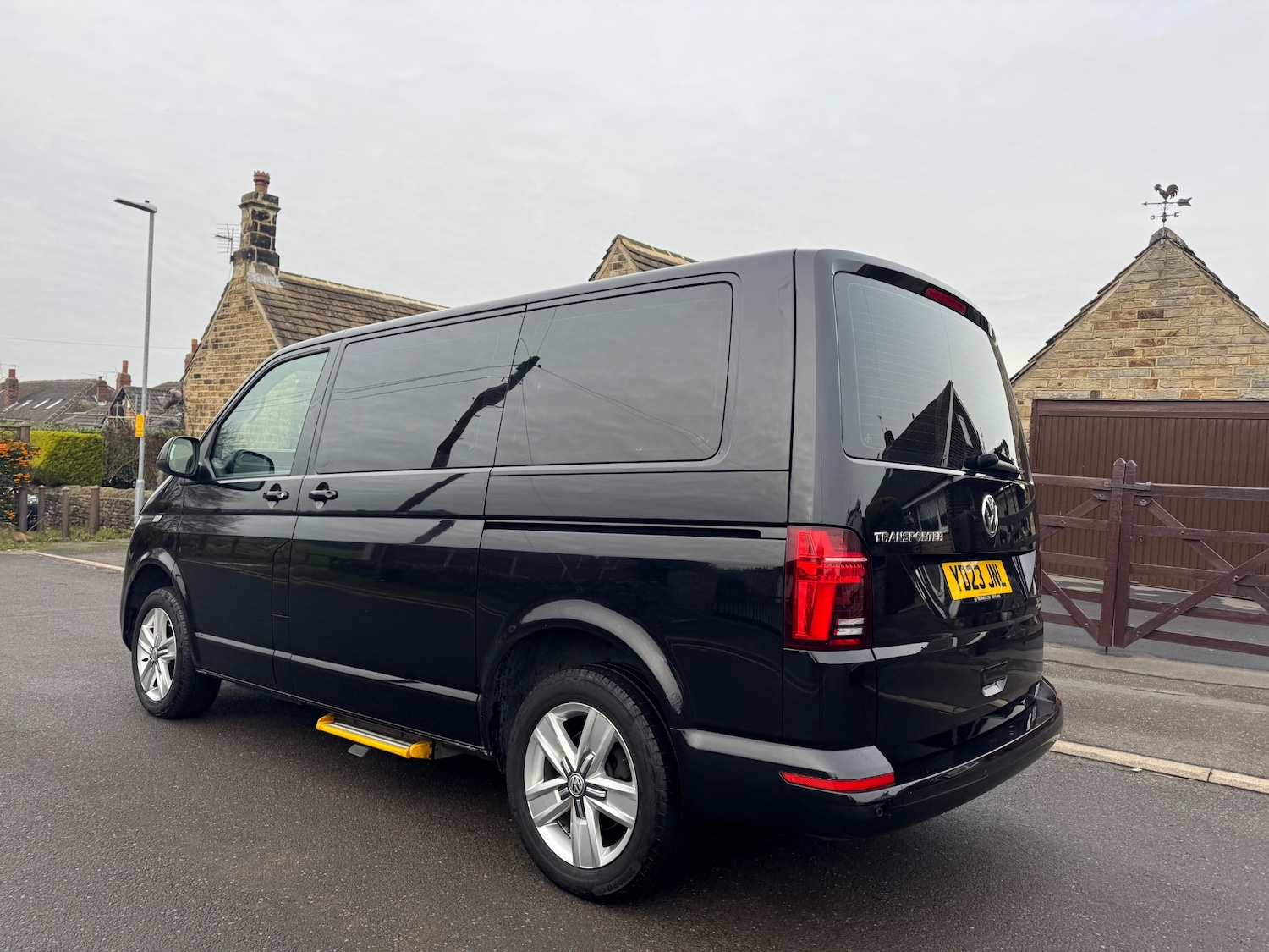 Used Volkswagen Transporter Shuttle 2023 for sale - 77138402: Photo 3