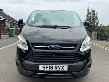 Used Ford Tourneo Custom 2018 for sale - 75581732: Photo