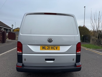 Used Volkswagen Transporter 2021 for sale - 78131996: Photo