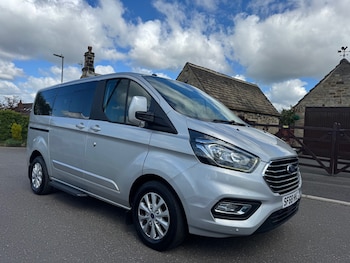 Used Ford Tourneo Custom 2018 for sale - 78542703: Photo
