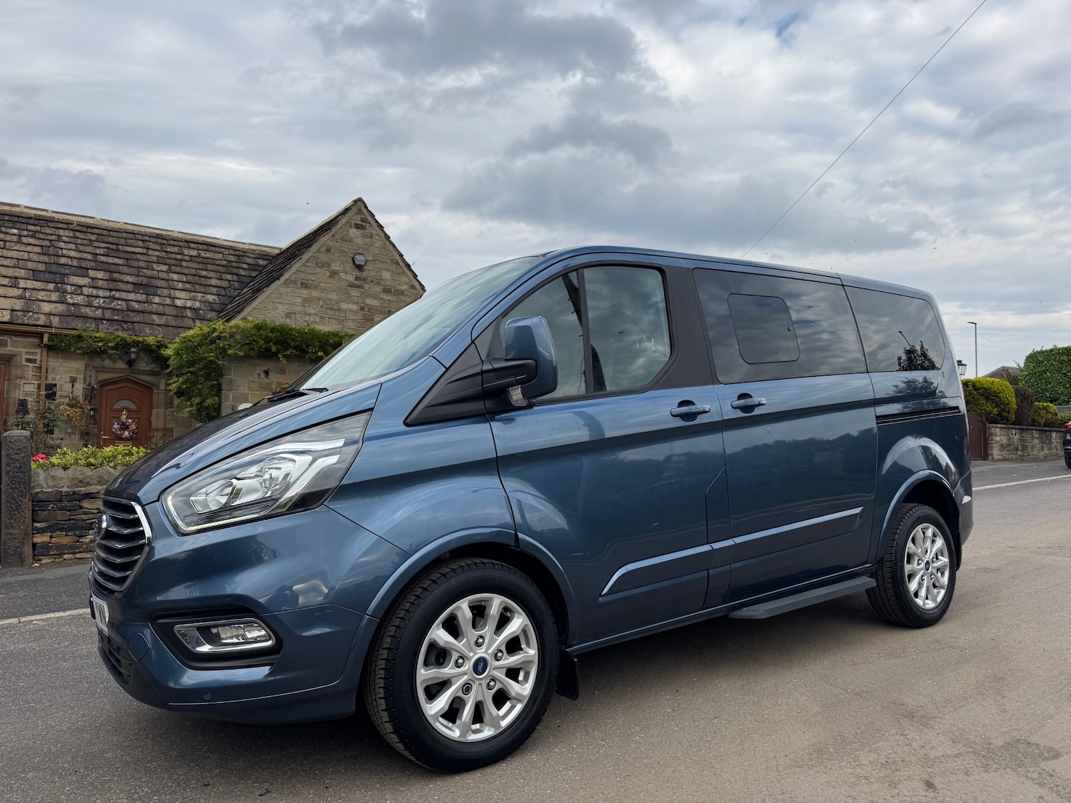 Used Ford Tourneo Custom 2021 for sale - 76146410: Photo 2