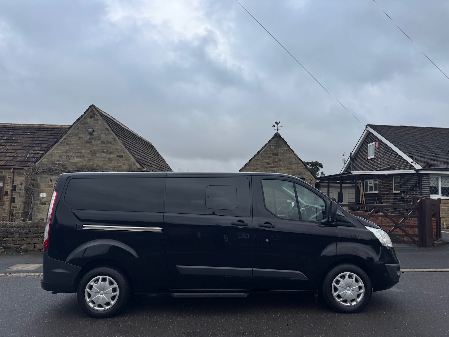 Used Ford Tourneo Custom 2017 for sale - 77300671: Photo 2