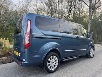 Used Ford Tourneo Custom 2019 for sale - 78169393: Photo