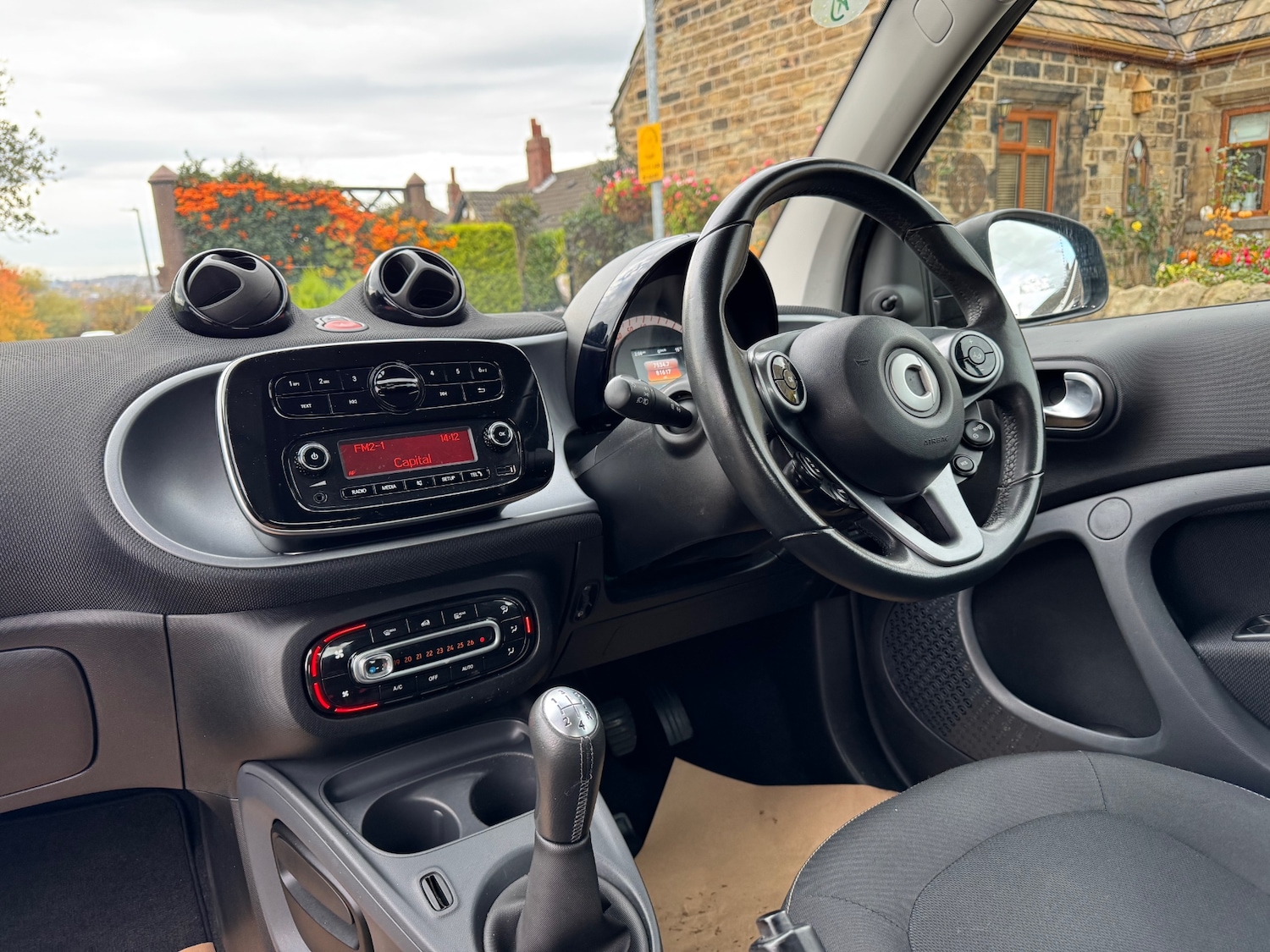 Used smart fortwo 2018 for sale - 76482691: Photo 10