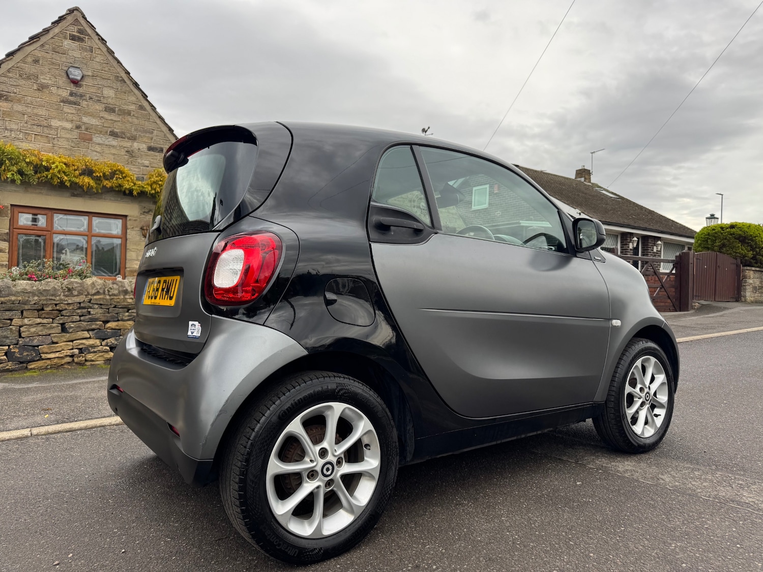 Used smart fortwo 2018 for sale - 76482691: Photo 2