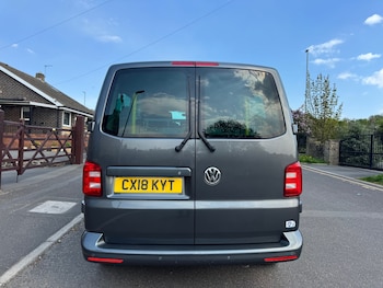 Used Volkswagen Caravelle 2018 for sale - 78457093: Photo